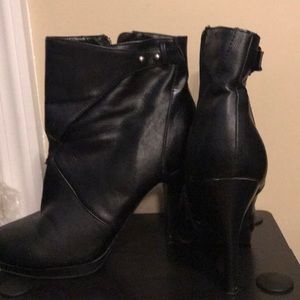 Black booties size 71/2